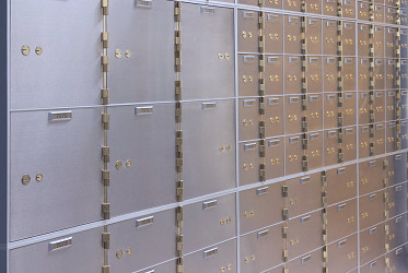 Safe Deposit Box | Broadway Bank